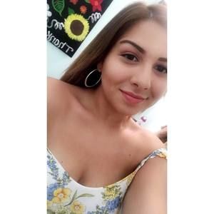 Meet your Posher, Lucia